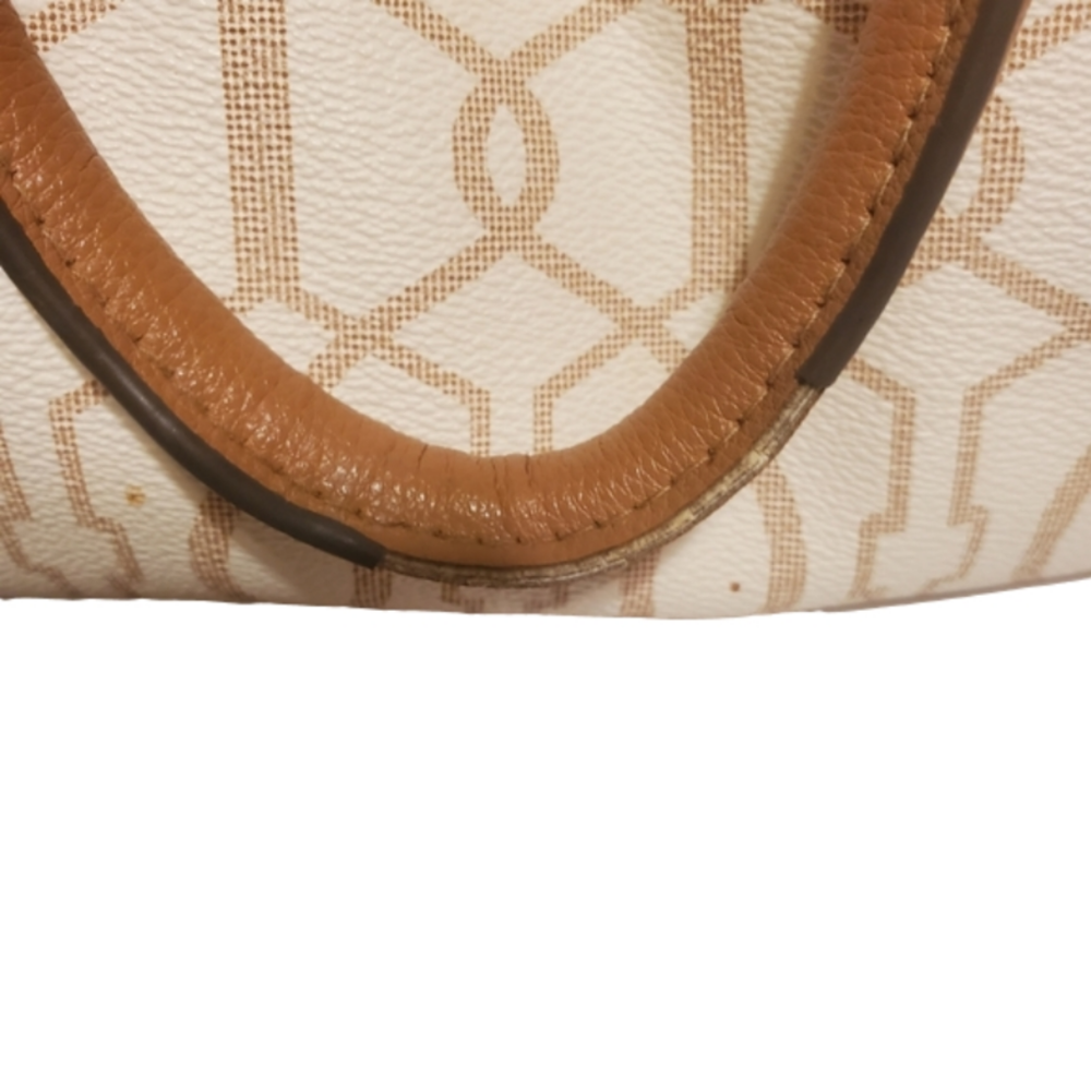 Tan and White Purse With Gold Lock Detail Large - Picture 3 of 13
